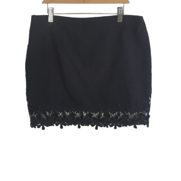 Zara Crochet Trim Mini Skirt - Picture 2 of 4